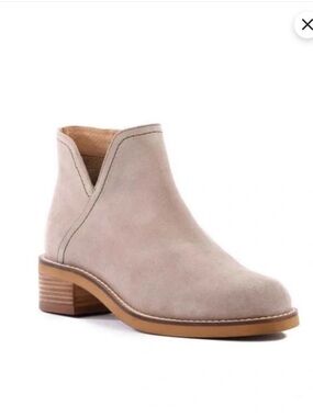 Seychelles Suede Booties Size 9